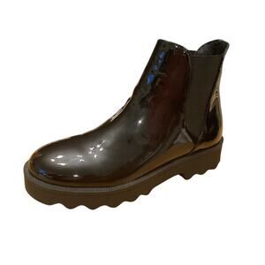AEROSOLES “SWALLOW” BLACK PATENT LEATHER CHELSEA LUG SOLE  RUGGED BOOTS 10M